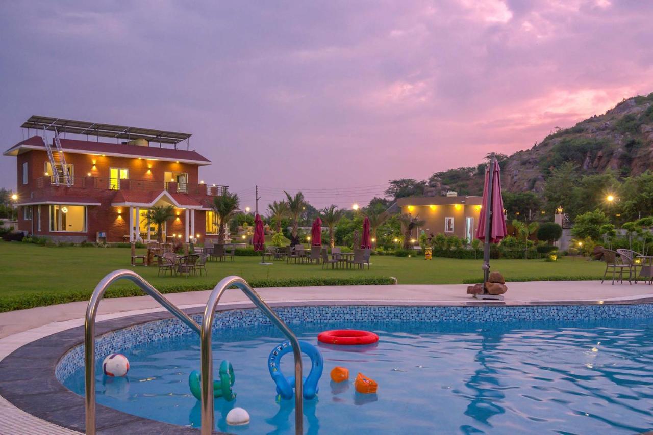 Stayvista At Hillside Paradise Dhauj 外观 照片